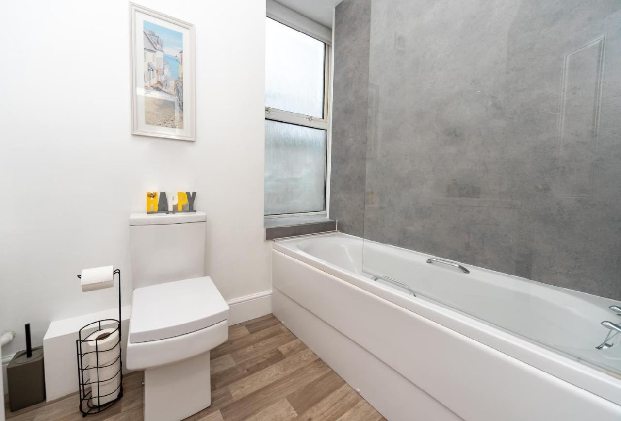 Sea Views Stunning 2 Bedroom Apartment # Lowestoft Εξωτερικό φωτογραφία