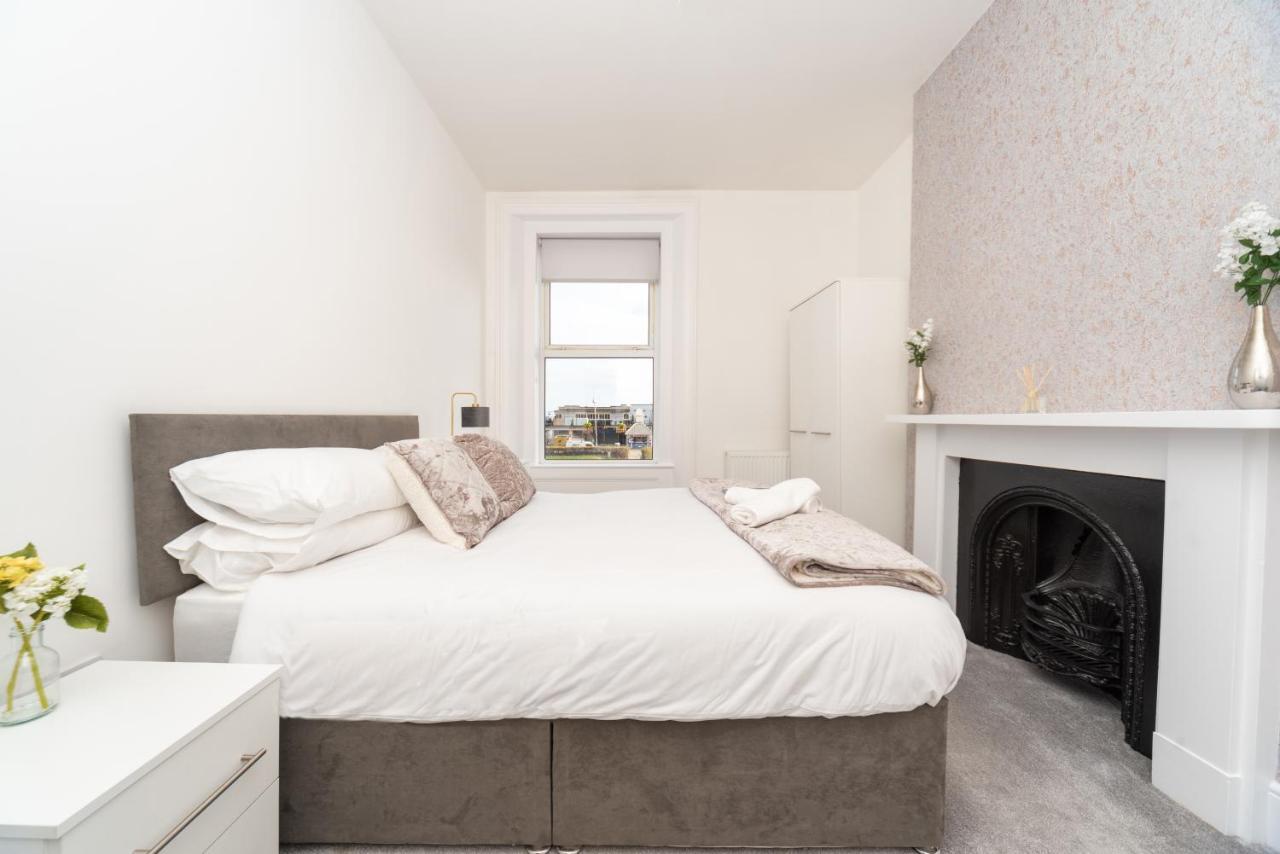 Sea Views Stunning 2 Bedroom Apartment # Lowestoft Εξωτερικό φωτογραφία